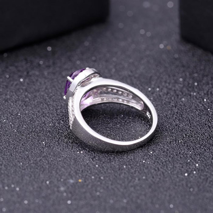 Damen Ring mit Oval Amethyst