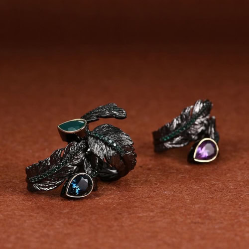 schwarze Leaf Ring mit Amethyst