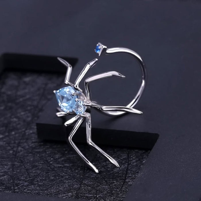 Spider Ring mit Blauer Topas