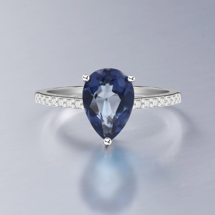 Engagement Ring mit Blauer Kristall