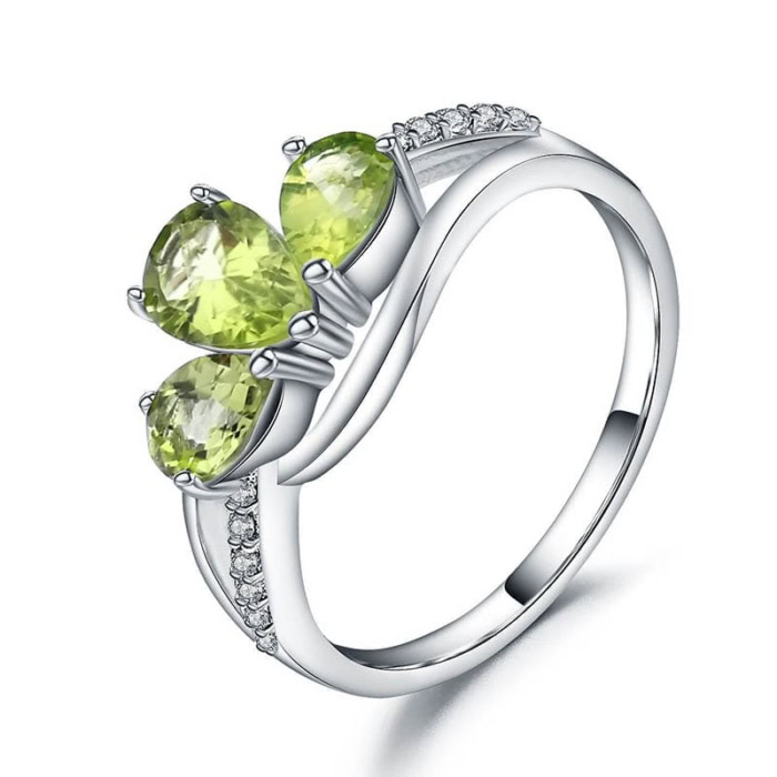 Peridot Ring aus Silber