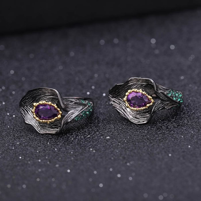 Modern Schwarze Ohrringe mit Amethyst